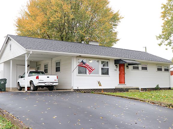 2nd image of 2118 N Macy Ln