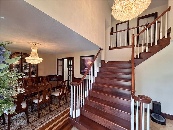 3rd image of 5212 Annendale Dr