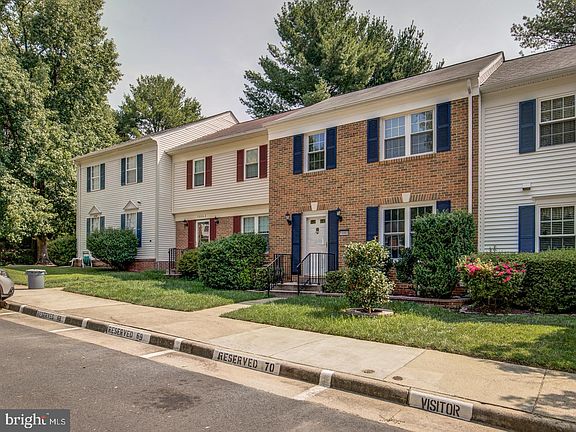 3rd image of 10860 Oak Green Ct