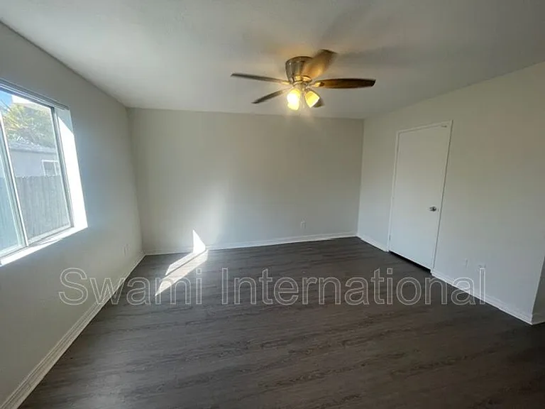 345 E Stepney St #4 — Photo 17