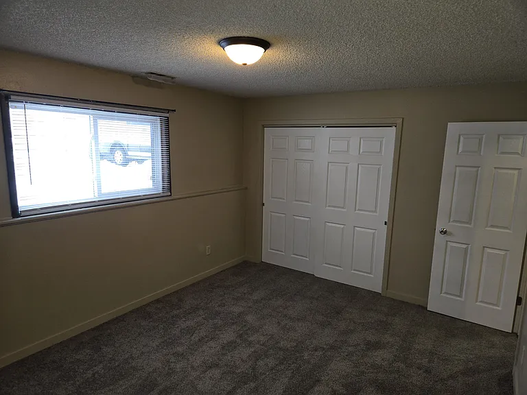 1118 Tiffany Pl — Photo 2