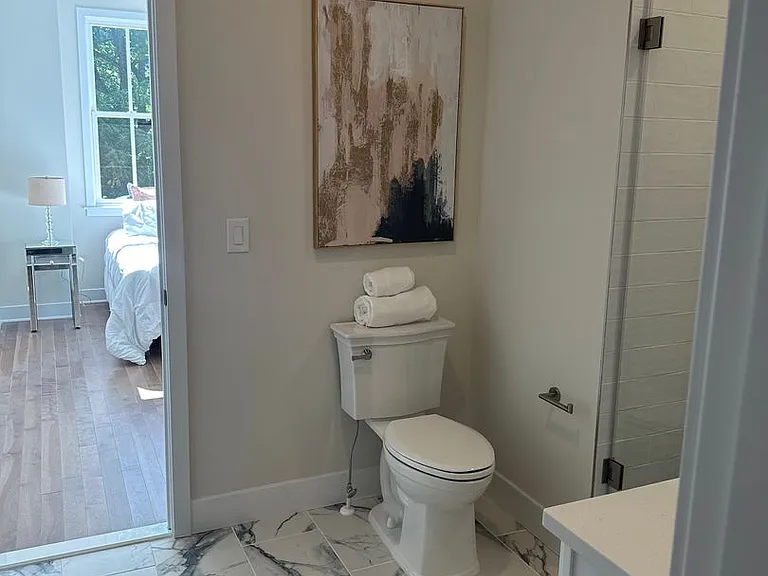 111-117 Thornton Ln — Photo 13