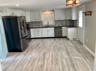 69 Main St #A, Deep River, CT 06417