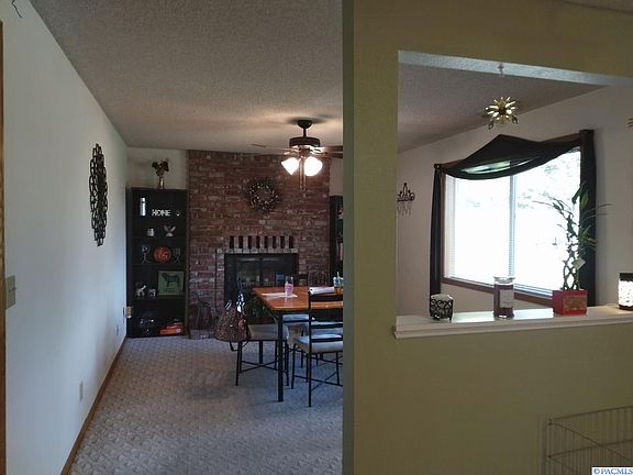 3rd image of 9007 W Deschutes Dr