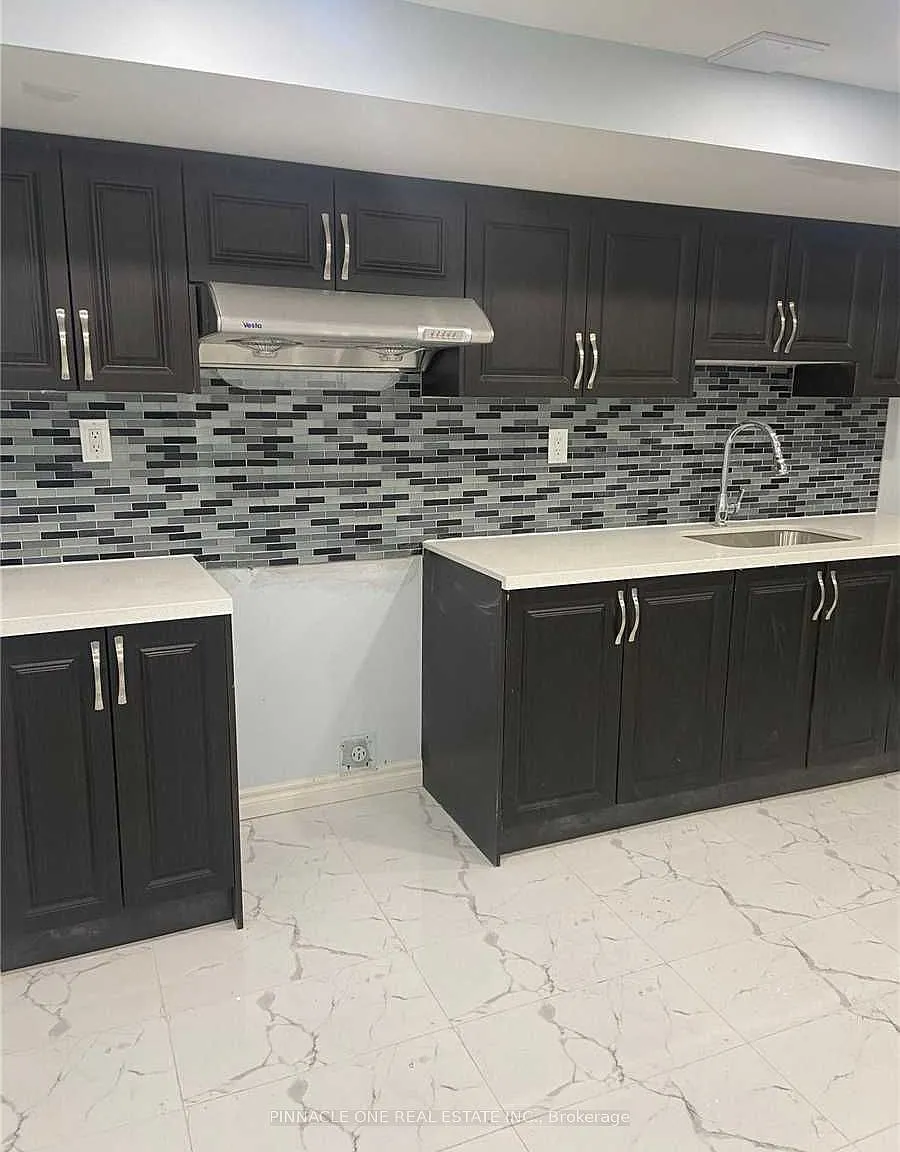 2 bed, $1,650 — Photo 2