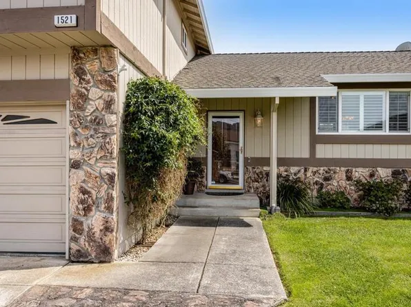 1521 Genesis Ct, Rohnert Park, CA 94928