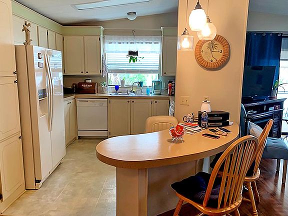 2nd image of 177 Las Palmas Blvd #177