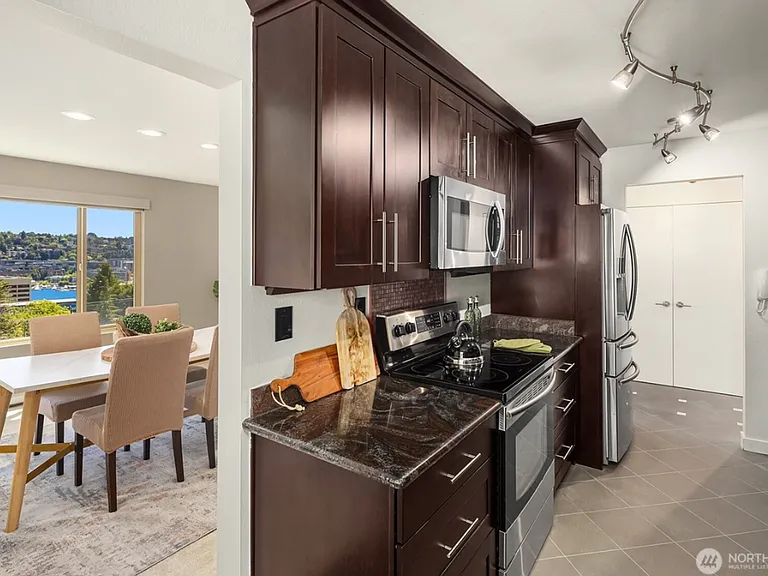 1234 Taylor Ave N #4 — Photo 16