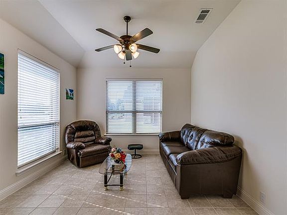 5th image of 5629 Paradise Dr