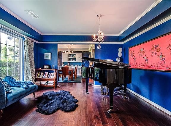 4th image of 1106 Green Valley Ln