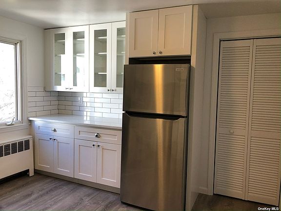 3rd image of 53 Haven Ave Floor 2