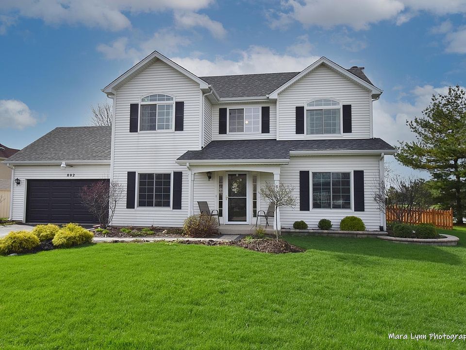 1st image of 802 Dogwood Dr
