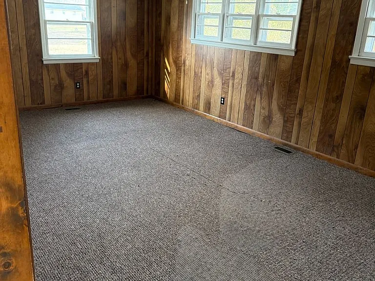 101 Hines Ave — Photo 12