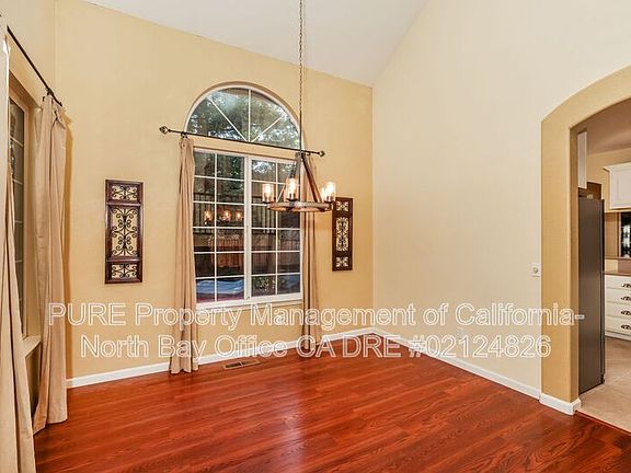 3rd image of 523 Maria Dr