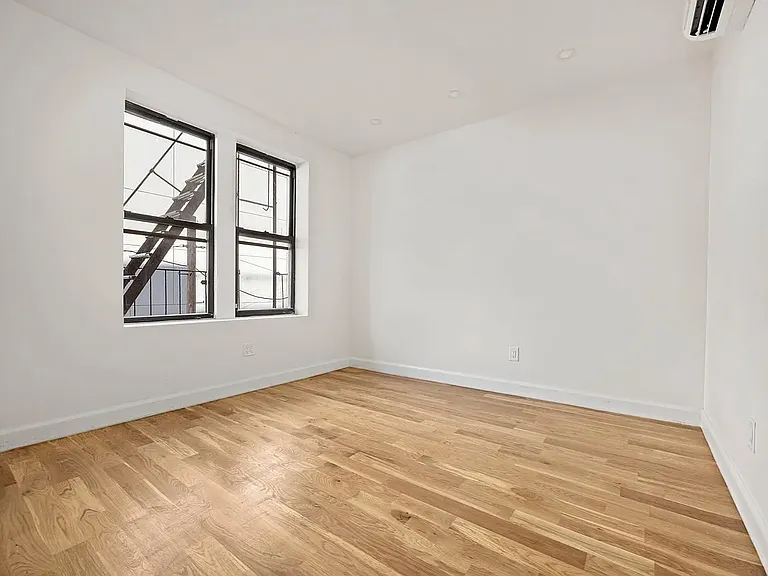 545 Brooklyn Ave #3 — Photo 6