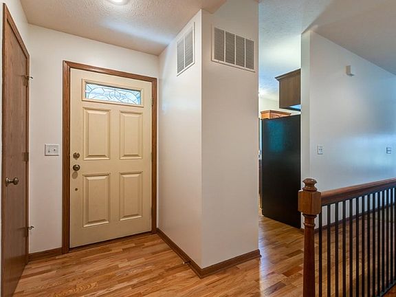 4th image of 835A Fairdale Rd APT A