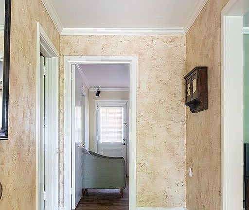 Foyer / Entryway