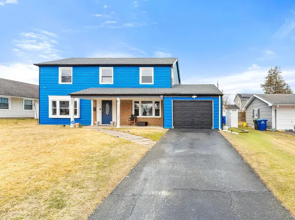 23 Pennant Ln, Willingboro, NJ 08046