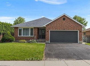90 Penelope Dr, Kitchener, ON N2N 3C5