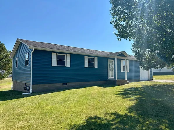102 Pine Dr, Little Hocking, OH 45742