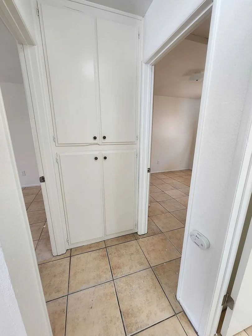 Smoketree Apartments — Photo 4