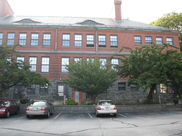 250 Whitwell St Unit 2, Quincy, MA 02169