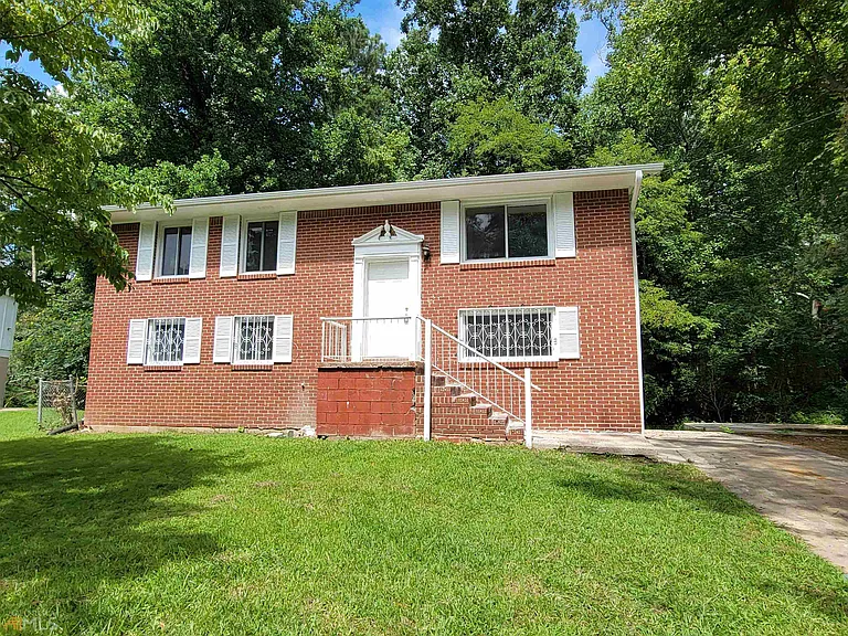 6628 Stark Ct — Photo 1