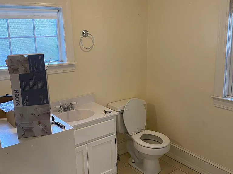 205 N Spring St #B — Photo 12