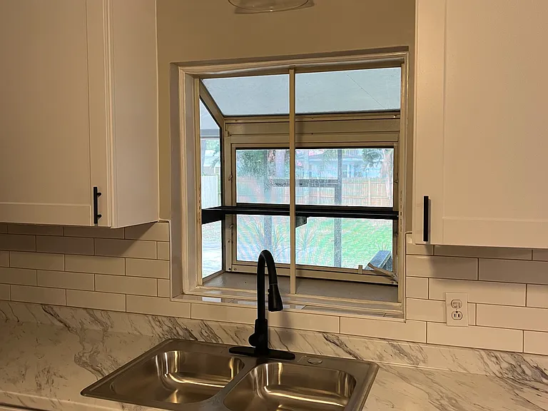 522 N Rio Grande Ave — Photo 2