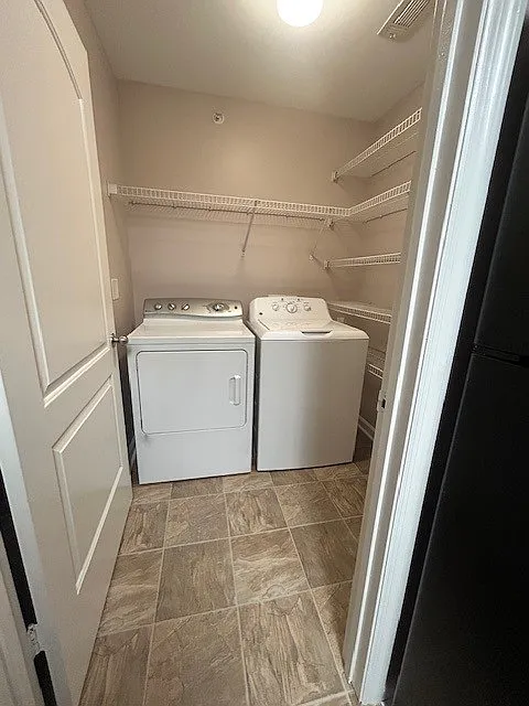 Brookwood Terrace Apartments — Photo 2