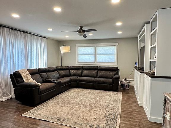 3rd image of 1006 Westergard Ave
