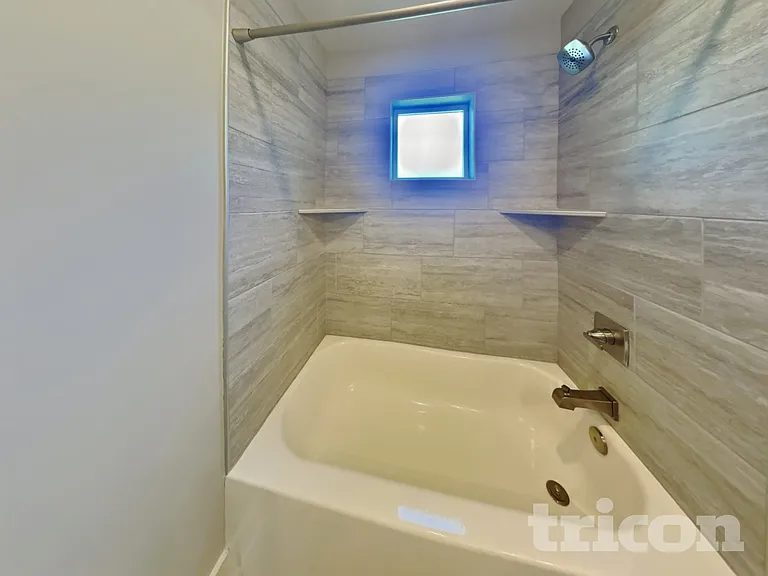 1208 Hillwood Private Cv — Photo 12
