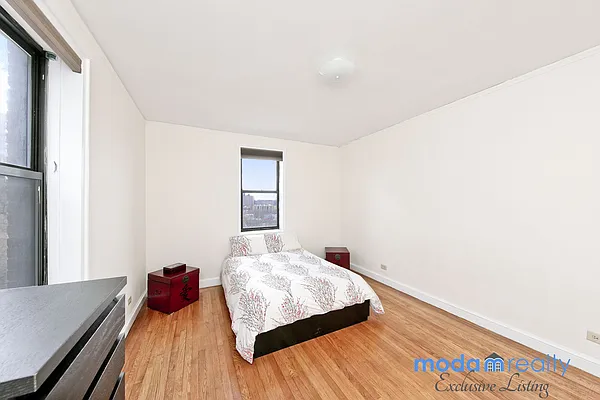 Sold by Moda Realty | media 43