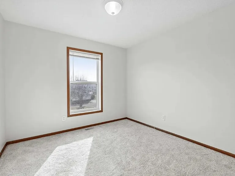 15134 Fanning Dr N — Photo 3