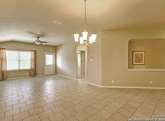 3rd image of 10818 Arkey Ave