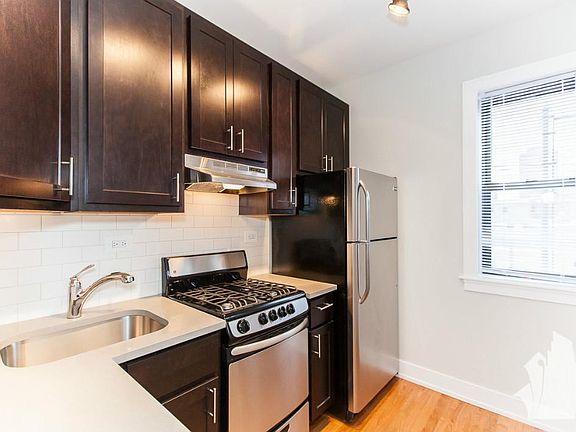 5th image of 617-25 W Melrose St #619-D2