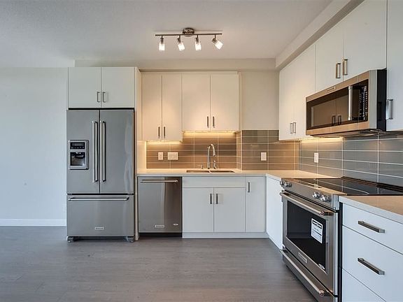 4th image of 11967 80th Ave Floor 8