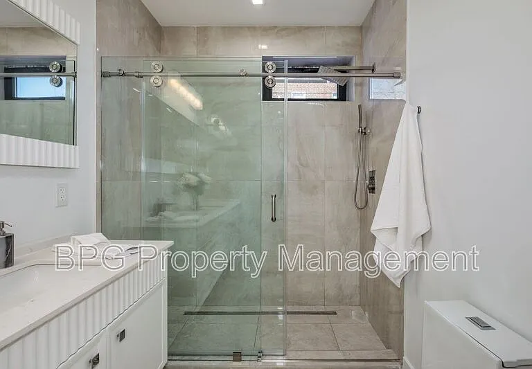 3921 W St NW #1 — Photo 81