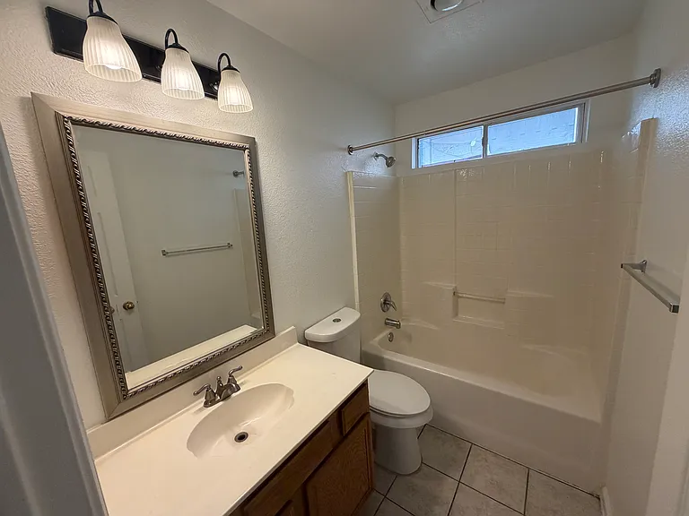 12933 Honey Locust Cir — Photo 11