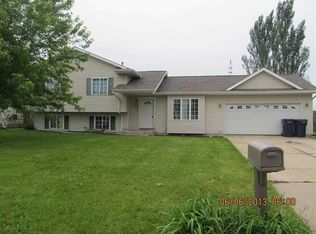 2826 Spaulding Ave, Janesville, WI 53546