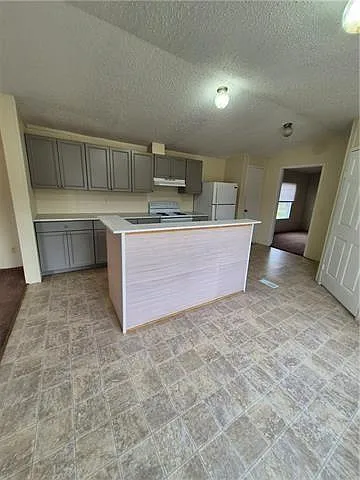21197 Valor Ln — Photo 5