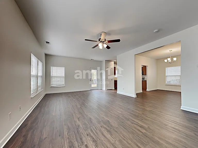 1035 Friartuck Trl — Photo 5