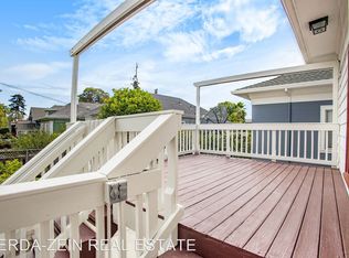 1256 Regent St, Alameda, CA 94501
