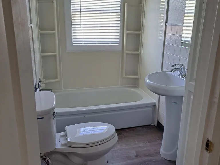 413 Birch Ave — Photo 9