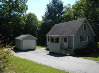 93 Labby Rd, North Grosvenordale, CT 06255