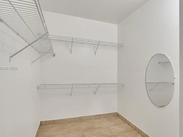1916 SE 23rd Ave #1916 — Photo 31