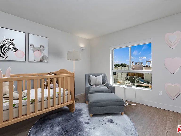 11837 Mayfield Ave #404 — Photo 9