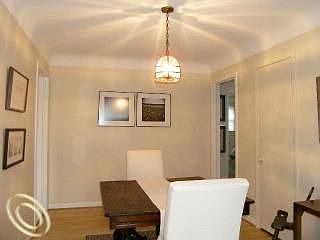 5th image of 22436 Louise St