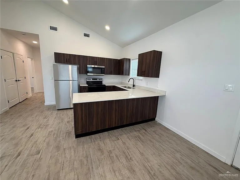 2701 Brownjay Rd #3 — Photo 4