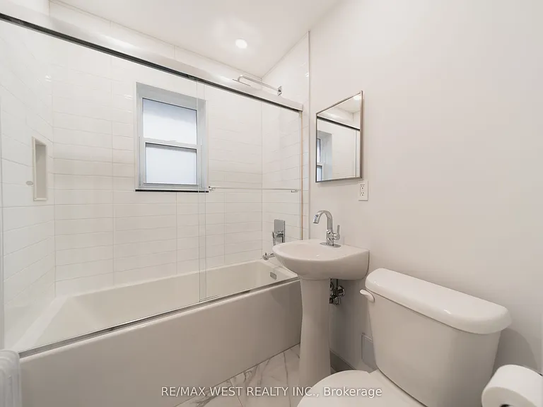 237 Melrose St #7 — Photo 13